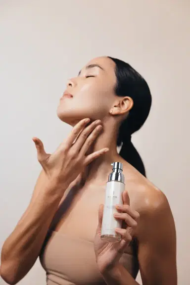 Macrene Actives High Performance Neck and Décolletage Treatment - 1.0 oz. | Thumbnail 4 Macrene Actives High Performance Neck and Décolletage Treatment - 1.0 oz. | Thumbnail 4