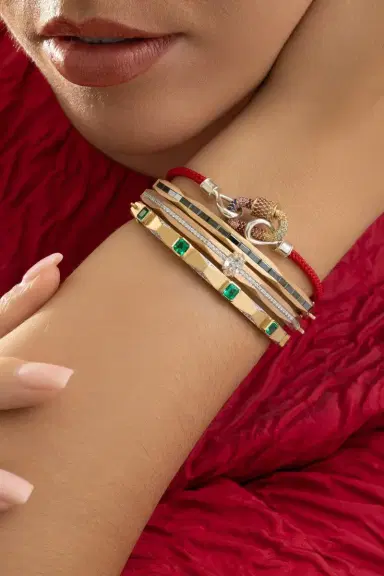 Marla Aaron The String Project Bracelet - Red Balloon | Thumbnail 4 Marla Aaron The String Project Bracelet - Red Balloon | Thumbnail 4