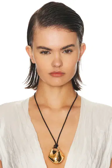 KHAITE Lotus Medium Pendant Necklace | Thumbnail 2 KHAITE Lotus Medium Pendant Necklace | Thumbnail 2
