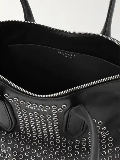 Alexander McQueen Manta Eyelet-embellished Leather Shoulder Bag | Thumbnail 6 Alexander McQueen Manta Eyelet-embellished Leather Shoulder Bag | Thumbnail 6