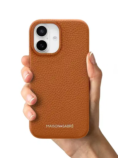 MAISON de SABRÉ Leather Phone Case (iPhone 16) - Pecan Brown | Thumbnail 5 MAISON de SABRÉ Leather Phone Case (iPhone 16) - Pecan Brown | Thumbnail 5