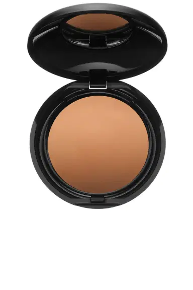PAT MCGRATH LABS Skin Fetish: Sublime Perfection Blurring Under-Eye Powder | Thumbnail 3 PAT MCGRATH LABS Skin Fetish: Sublime Perfection Blurring Under-Eye Powder | Thumbnail 3