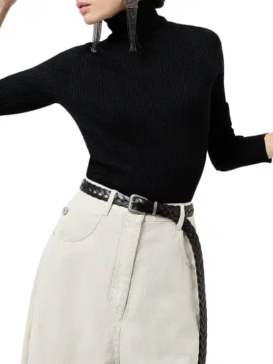 Brunello Cucinelli Women's Lightweight Turtleneck Sweater in Sparkling Cashmere and Silk Rib Knit - Black | Thumbnail 5 Brunello Cucinelli Women's Lightweight Turtleneck Sweater in Sparkling Cashmere and Silk Rib Knit - Black | Thumbnail 5