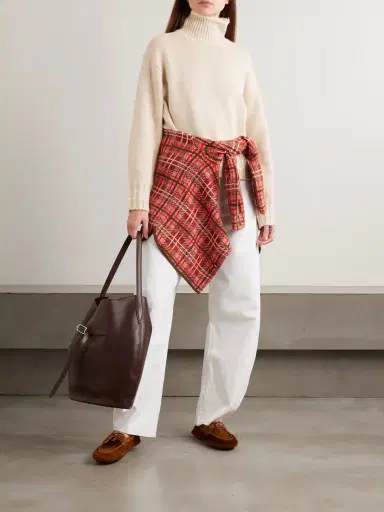 Guest In Residence Tipped Cozy Cashmere Turtleneck Sweater | Thumbnail 2 Guest In Residence Tipped Cozy Cashmere Turtleneck Sweater | Thumbnail 2