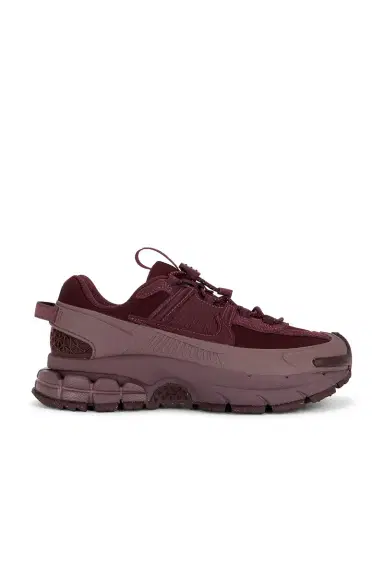Nike Zoom Vomero Roam Sneaker | Thumbnail 1 Nike Zoom Vomero Roam Sneaker | Thumbnail 1