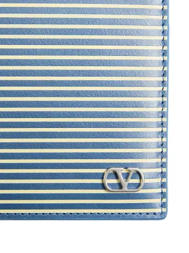 Valentino Garavani Men's Vlogo Signature Calfskin Wallet with Striped Print | Thumbnail 5 Valentino Garavani Men's Vlogo Signature Calfskin Wallet with Striped Print | Thumbnail 5