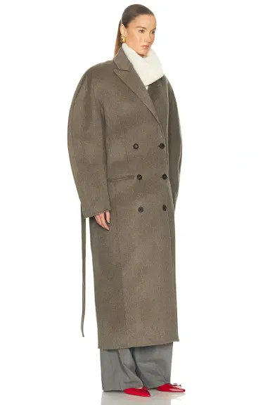 Jacquemus Le Manteau D'homme Curvio | Thumbnail 3 Jacquemus Le Manteau D'homme Curvio | Thumbnail 3