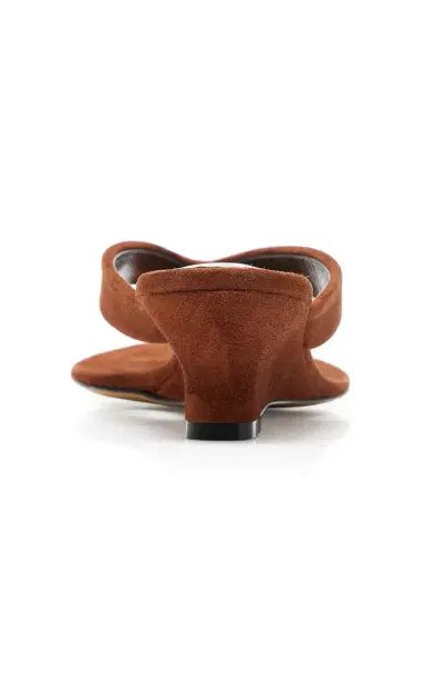 Le Monde Béryl Micro Wedge Calf Hair Thong Sandals | Thumbnail 5 Le Monde Béryl Micro Wedge Calf Hair Thong Sandals | Thumbnail 5