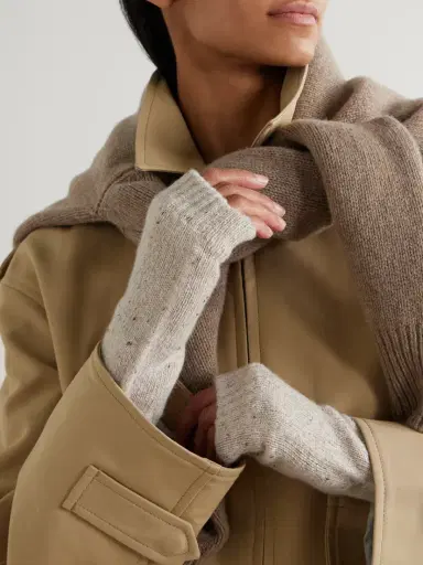 Johnstons of Elgin Cashmere Wrist Warmers | Thumbnail 2 Johnstons of Elgin Cashmere Wrist Warmers | Thumbnail 2