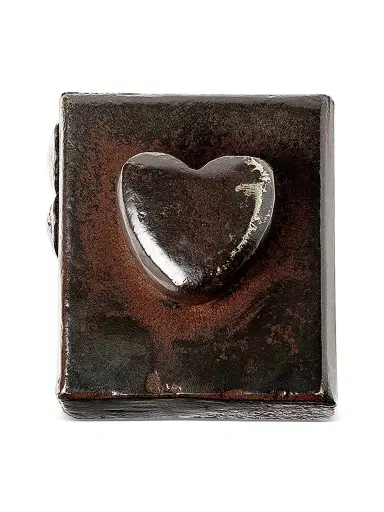 Jan Barboglio El Corazon Cast Iron Box - Bronze | Thumbnail 2 Jan Barboglio El Corazon Cast Iron Box - Bronze | Thumbnail 2
