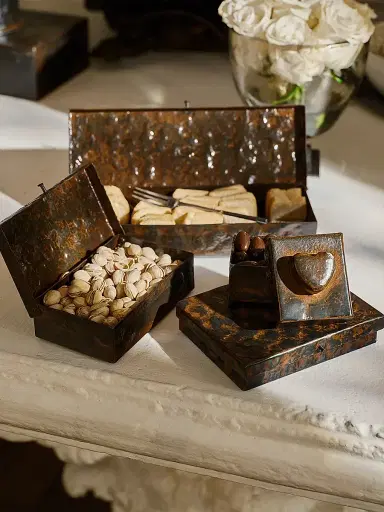 Jan Barboglio El Corazon Cast Iron Box - Bronze | Thumbnail 4 Jan Barboglio El Corazon Cast Iron Box - Bronze | Thumbnail 4