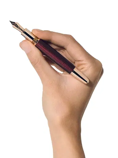 Montblanc Meisterstück Solitaire Golden Hour LeGrand 18K-Gold-Plated Fountain Pen - Burgundy | Thumbnail 2 Montblanc Meisterstück Solitaire Golden Hour LeGrand 18K-Gold-Plated Fountain Pen - Burgundy | Thumbnail 2