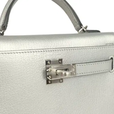 HERMÈS Hermes Kelly Sellier 20 Argent Chevre Chamkilight Palladium Hardware | Thumbnail 7 HERMÈS Hermes Kelly Sellier 20 Argent Chevre Chamkilight Palladium Hardware | Thumbnail 7