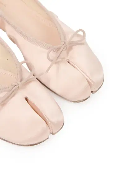 Maison Margiela Tabi Satin Ballet Flats | Thumbnail 5 Maison Margiela Tabi Satin Ballet Flats | Thumbnail 5