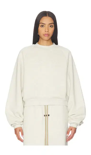Fear of God Essentials 90's Raglan Sweatshirt | Thumbnail 2 Fear of God Essentials 90's Raglan Sweatshirt | Thumbnail 2
