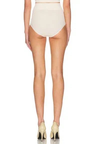 Wolford Seamless Short | Thumbnail 4 Wolford Seamless Short | Thumbnail 4