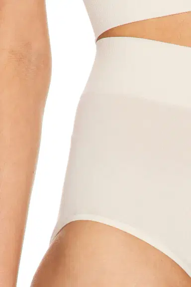 Wolford Seamless Short | Thumbnail 6 Wolford Seamless Short | Thumbnail 6