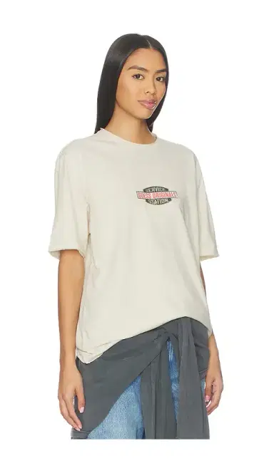 Guess Originals Service Station Tee | Thumbnail 2 Guess Originals Service Station Tee | Thumbnail 2