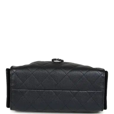 Chanel Chanel Mini 25 Hobo Bag Dark Blue Metallic Caviar Silver Hardware | Thumbnail 7 Chanel Chanel Mini 25 Hobo Bag Dark Blue Metallic Caviar Silver Hardware | Thumbnail 7