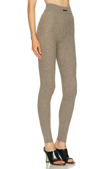 Fear of God ESSENTIALS Waffle Legging | Thumbnail 2 Fear of God ESSENTIALS Waffle Legging | Thumbnail 2