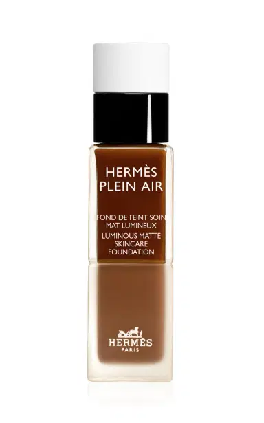 Hermès Beauty Hermès Plein Air; Luminous Matte Skincare Foundation - 17W Vanille | Thumbnail 19 Hermès Beauty Hermès Plein Air; Luminous Matte Skincare Foundation - 17W Vanille | Thumbnail 19