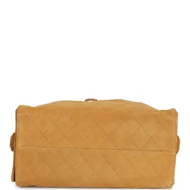 Chanel Chanel Medium 25 Hobo Bag Beige Suede Antique Gold Hardware | Thumbnail 7 Chanel Chanel Medium 25 Hobo Bag Beige Suede Antique Gold Hardware | Thumbnail 7