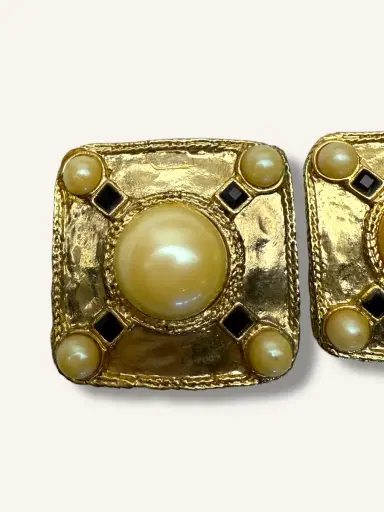 Jen Wonders Studio Sculptural Earrings | Thumbnail 4 Jen Wonders Studio Sculptural Earrings | Thumbnail 4