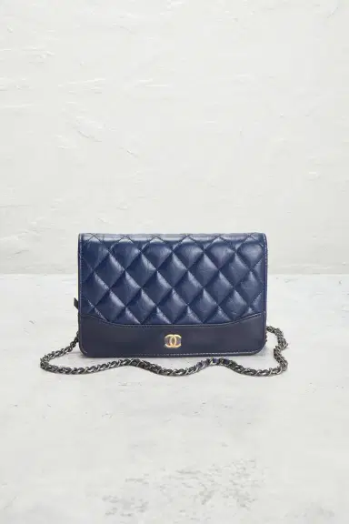Chanel Chanel Calfskin Gabrielle Wallet On Chain | Thumbnail 2 Chanel Chanel Calfskin Gabrielle Wallet On Chain | Thumbnail 2