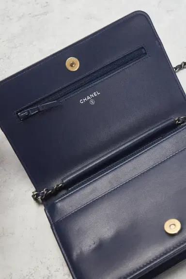Chanel Chanel Calfskin Gabrielle Wallet On Chain | Thumbnail 6 Chanel Chanel Calfskin Gabrielle Wallet On Chain | Thumbnail 6
