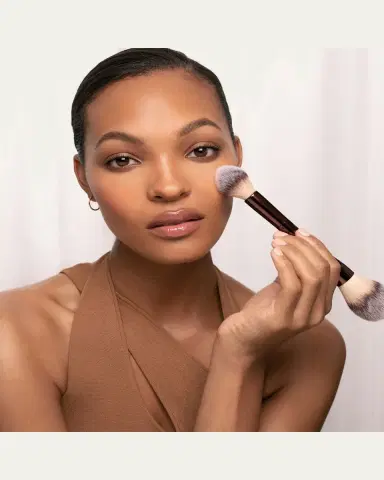 Hourglass Cosmetics Veil Translucent Setting Powder | Thumbnail 4 Hourglass Cosmetics Veil Translucent Setting Powder | Thumbnail 4