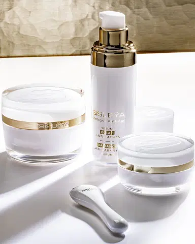 Sisley-Paris Sisleya L'Integral Anti-Age Radiance Anti-Dark Spot Serum | Thumbnail 5 Sisley-Paris Sisleya L'Integral Anti-Age Radiance Anti-Dark Spot Serum | Thumbnail 5