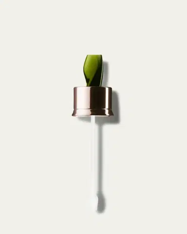 La Mer The Concentrate - Soothing & Strengthening Face Serum, 1.7 oz. | Thumbnail 3 La Mer The Concentrate - Soothing & Strengthening Face Serum, 1.7 oz. | Thumbnail 3