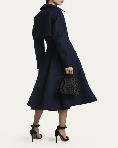 Alaïa Mina 20 Tote Bag in Vienne Wave Perforated Leather | Thumbnail 5 Alaïa Mina 20 Tote Bag in Vienne Wave Perforated Leather | Thumbnail 5