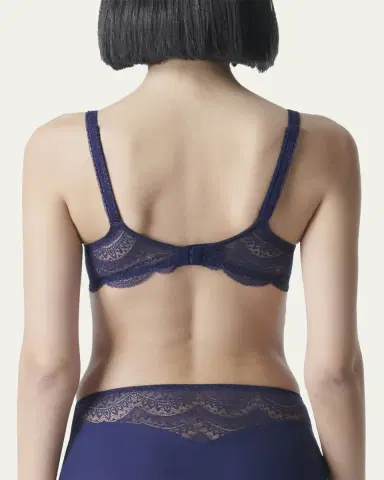 Simone Pérèle Karma 3D Molded Bra with Triangle Lace | Thumbnail 4 Simone Pérèle Karma 3D Molded Bra with Triangle Lace | Thumbnail 4