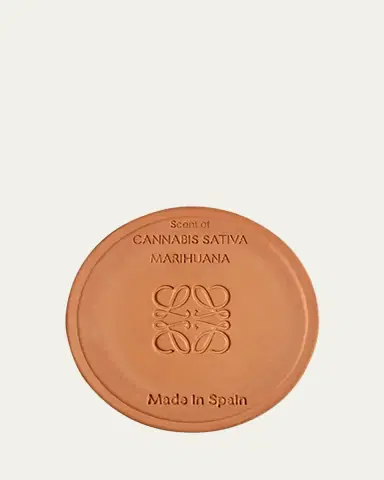 Loewe 5.8 oz. Small Marihuana Candle | Thumbnail 3 Loewe 5.8 oz. Small Marihuana Candle | Thumbnail 3