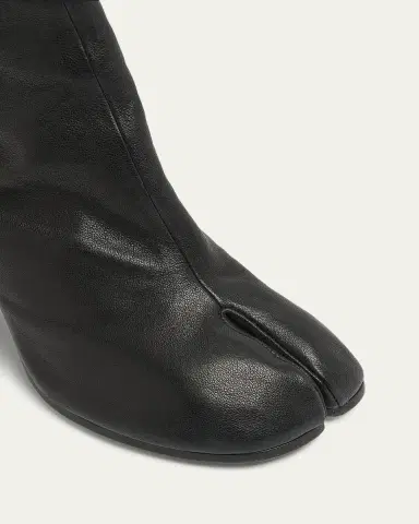 Maison Margiela Tabi Leather Ankle Boots | Thumbnail 5 Maison Margiela Tabi Leather Ankle Boots | Thumbnail 5