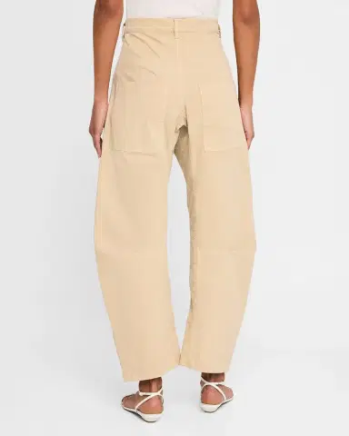 Nili Lotan Shon Mid-Rise Cropped Pants | Thumbnail 2 Nili Lotan Shon Mid-Rise Cropped Pants | Thumbnail 2