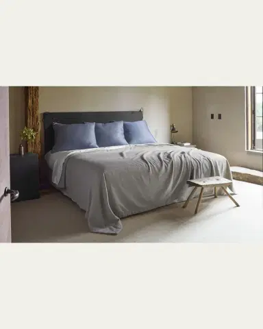 Matouk Venus Cashmere Blanket, KING | Thumbnail 3 Matouk Venus Cashmere Blanket, KING | Thumbnail 3
