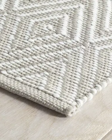 Annie Selke Diamond Handwoven Indoor/Outdoor Rug, 5' x 8' | Thumbnail 2 Annie Selke Diamond Handwoven Indoor/Outdoor Rug, 5' x 8' | Thumbnail 2