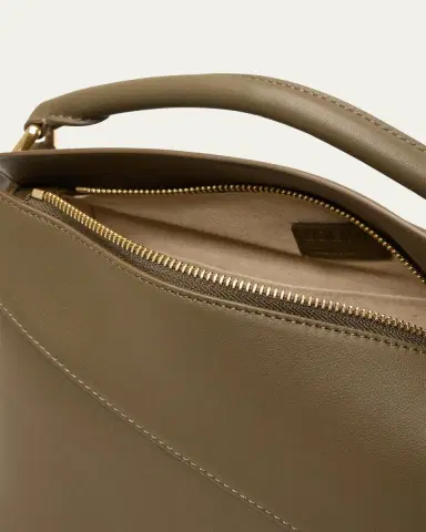 Loewe Puzzle Edge Small Top-Handle Bag in Leather | Thumbnail 8 Loewe Puzzle Edge Small Top-Handle Bag in Leather | Thumbnail 8