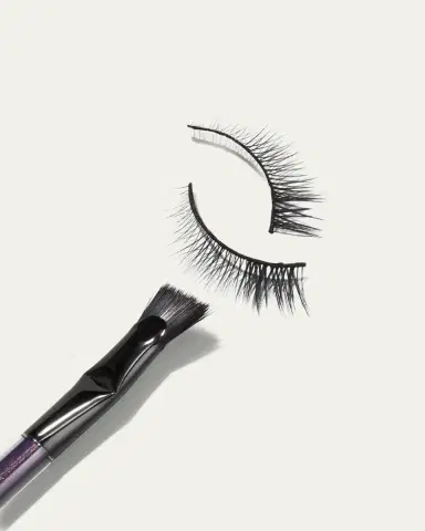 Kevyn Aucoin Angled Fan Mascara Brush | Thumbnail 3 Kevyn Aucoin Angled Fan Mascara Brush | Thumbnail 3