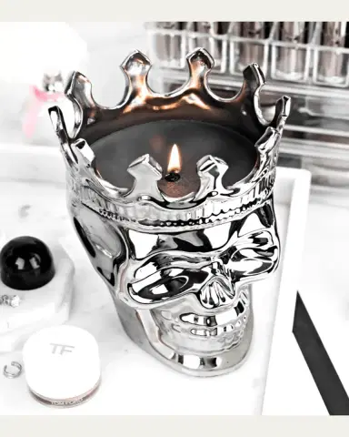 Thompson Ferrier Silvertone Maximilien Skull Candle, 23.3 oz. - The Aroma Scent | Thumbnail 3 Thompson Ferrier Silvertone Maximilien Skull Candle, 23.3 oz. - The Aroma Scent | Thumbnail 3