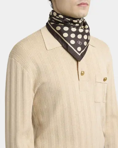 Valentino Garavani Men's Polka Dot Foulard Silk Pocket Square | Thumbnail 2 Valentino Garavani Men's Polka Dot Foulard Silk Pocket Square | Thumbnail 2