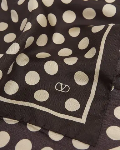 Valentino Garavani Men's Polka Dot Foulard Silk Pocket Square | Thumbnail 3 Valentino Garavani Men's Polka Dot Foulard Silk Pocket Square | Thumbnail 3