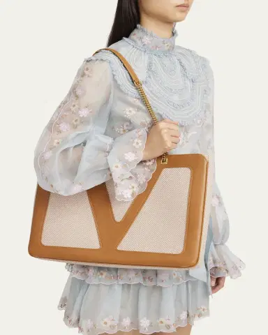Valentino Garavani Viva Superstar Large VLOGO Canvas Tote Bag | Thumbnail 7 Valentino Garavani Viva Superstar Large VLOGO Canvas Tote Bag | Thumbnail 7