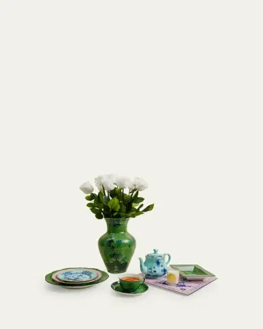 Venus ET Fleur x Ginori 1735 Eternity Roses in Ming Porcelain Vase, 20" Tall | Thumbnail 2 Venus ET Fleur x Ginori 1735 Eternity Roses in Ming Porcelain Vase, 20" Tall | Thumbnail 2