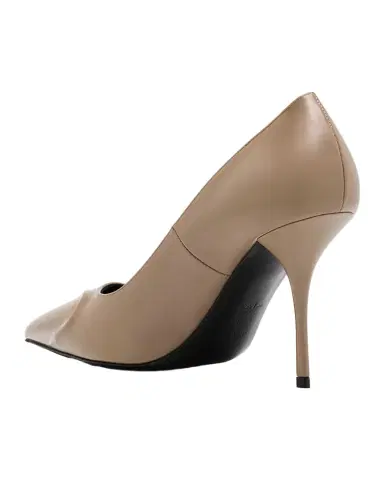 ALAÏA Patent Leather 3D Coeur Pumps | Thumbnail 1 ALAÏA Patent Leather 3D Coeur Pumps | Thumbnail 1