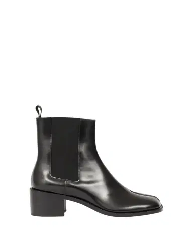Maison Margiela Tabi City Leather Split-Toe Chelsea Boots | Thumbnail 1 Maison Margiela Tabi City Leather Split-Toe Chelsea Boots | Thumbnail 1