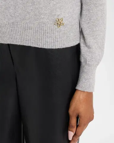 Oscar de la Renta Mockneck Cashmere Knit Scarf Sweater | Thumbnail 4 Oscar de la Renta Mockneck Cashmere Knit Scarf Sweater | Thumbnail 4