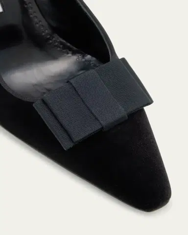 Manolo Blahnik Readorhi Velvet Bow Pumps | Thumbnail 3 Manolo Blahnik Readorhi Velvet Bow Pumps | Thumbnail 3